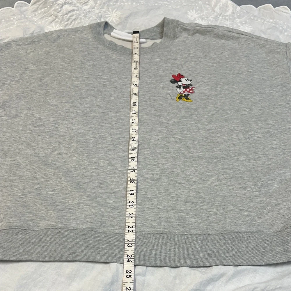 Disney Gap X Pullover Gray Sweatshirt with Minnie Mouse Large Winter Warmth - Picture 3 of 8